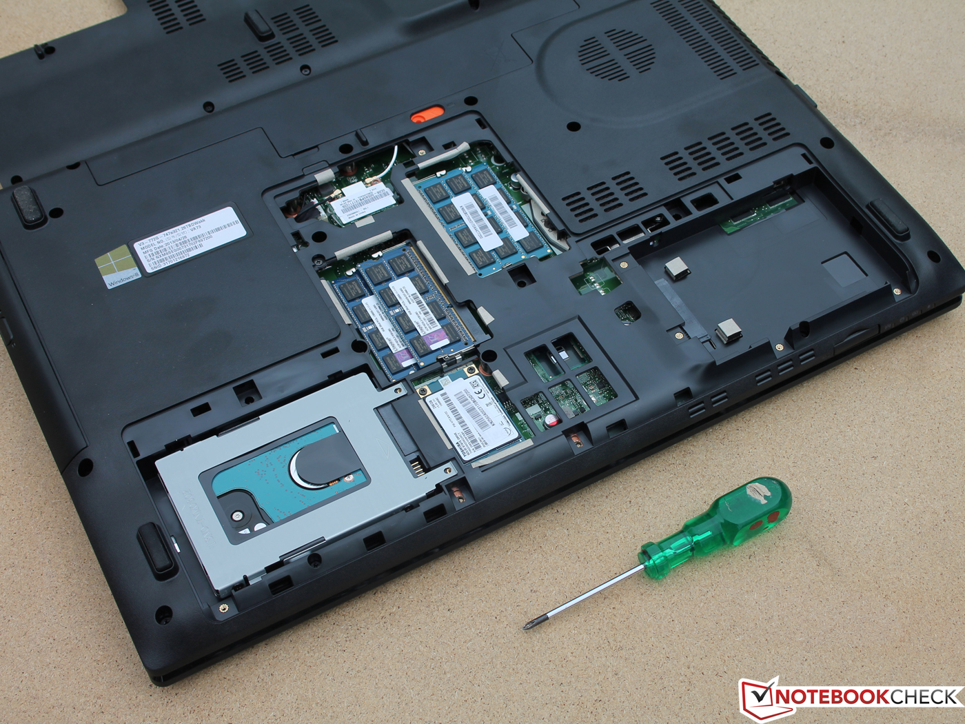 http://www.notebookcheck.net/fileadmin/Notebooks/Acer/Aspire_V3_772G/Aspire_V3_772G_17.jpg