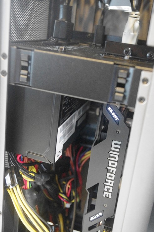 Gigabyte unveils Thunderbolt 3 external GPU docking ...