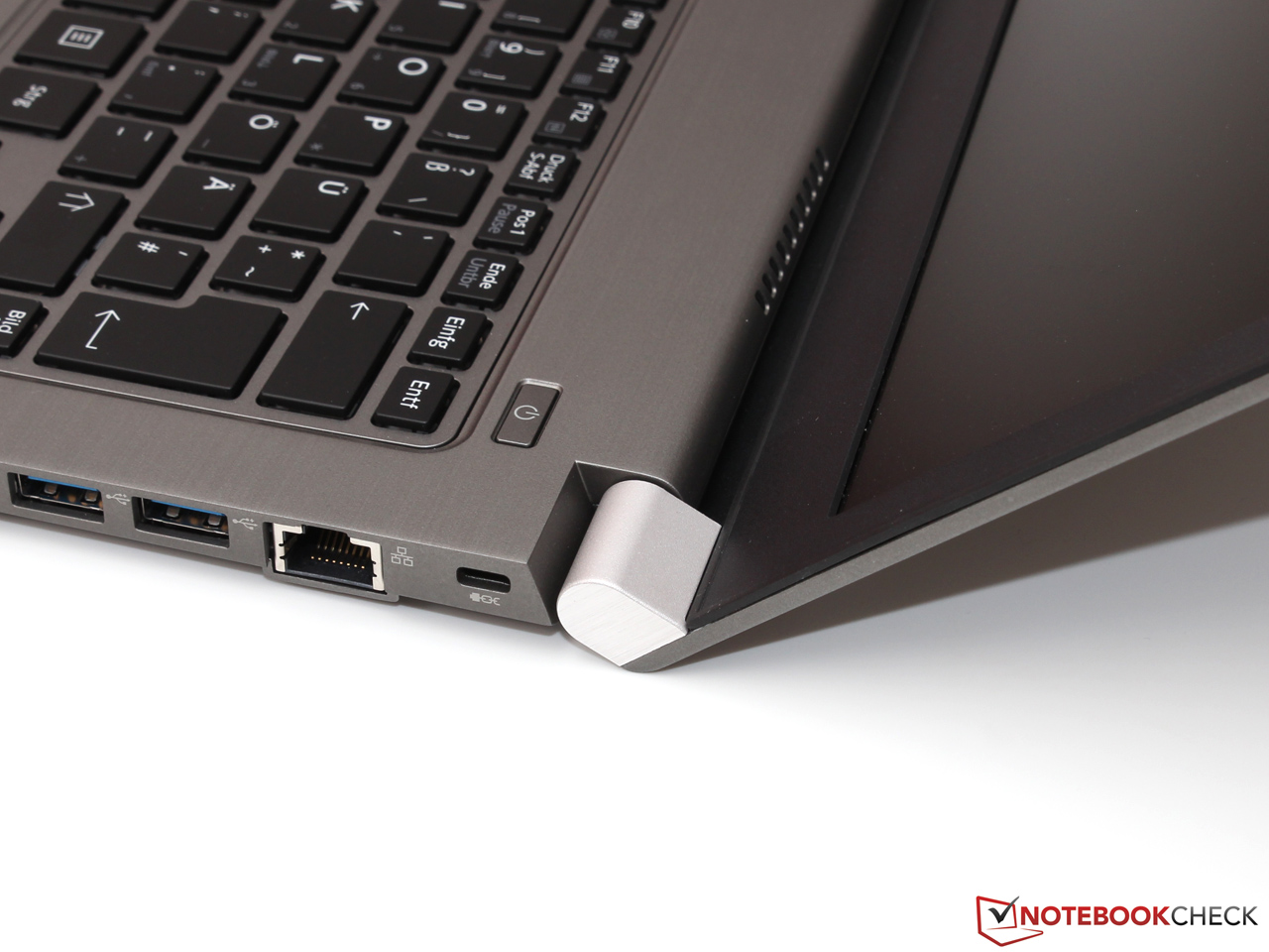 http://www.notebookcheck.net/fileadmin/Notebooks/Toshiba/Portege_Z30-A-12U/11_scharnier2.jpg