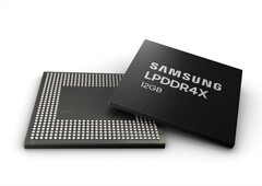 Samsung&#039;s new 12GB LPDDR4X module. (Source: Samsung)