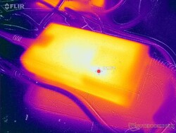 (~13 x 6.8 x 2.6 cm) AC adapter