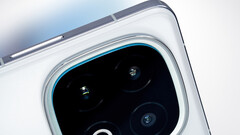 iQOO 13 with Snapdragon 8 Gen 4 gets one of the highest early benchmark scores (Image source: Digital Chat Station on Weibo)