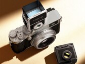Ulanzi's latest clip-on viewfinder allows the camera to be held at hip height. (Image source: Ulanzi)