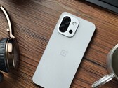 The OnePlus 13T sports just two rear cameras but that may change on the 15T. (Image Source: Flying Bun on Weibo)