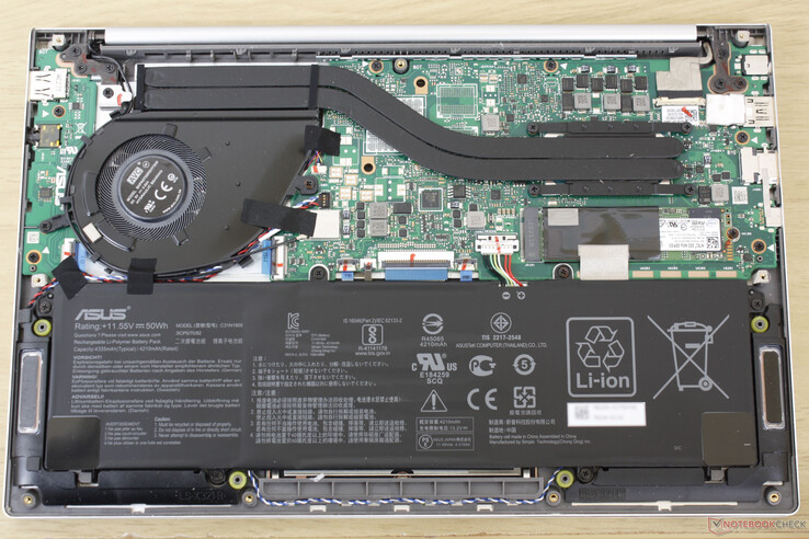 Asus VivoBook S13 S333JA motherboard. Bottom panel is secured by 9 T5 Torx screws