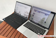 X1 Carbon HDR (left) vs. MacBook Pro 13 (right)