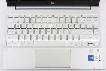 Font and layout are identical to the Envy 13 aside from some changes to the secondary functions on the first row of keys. Backlight is included