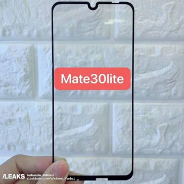 The alleged screen protectors for the Mate 30 and 30 Lite. (Source: SlashLeaks)