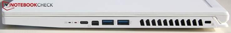 Right: USB Type-C (3.1, Thunderbolt 3), Mini DisplayPort, 2x USB Type-A 3.0