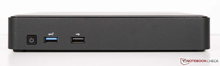 Front: Power-On, 1x USB3.1 Gen.2, 1x USB2.0