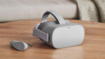 Oculus Go with motion controller. (Source: PCMag)
