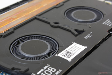 Twin 50 mm fans are of the same diameter as the fans on the XPS 15 9560