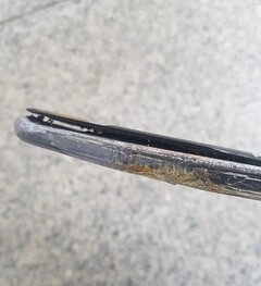 Destroyed Samsung Galaxy S10 5G. (Image source: Naver/user-Rivon)