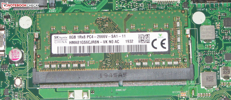 Memory (12 GB; 8 GB module + 4 GB on board) runs in dual-channel mode.