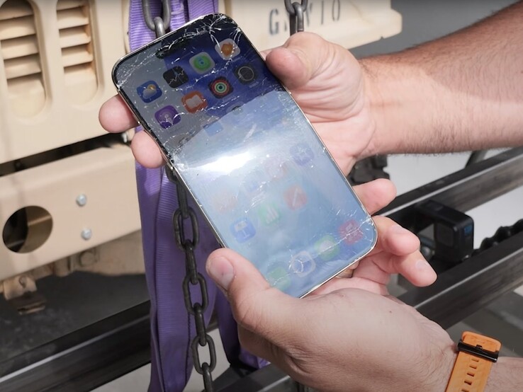 The iPhone Air sustained cracks and flex in the extreme test, but continued to work normally. (Image source: JerryRigEverything on YouTube)