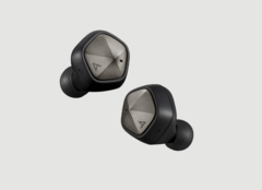 The new Astell&amp;Kern UW100 MKII earphones for audiophiles. (Source: Astell&amp;Kern)