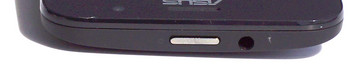 Upper edge: Standby button, 3.5-mm audio jack