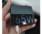 Is this the new most powerful smartphone charging brick? (Source: Digital Chat Station via Weibo)