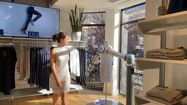 The 4D Knit Dress was shown at the Ministry of Supply flagship store. (Source: MIT Self Assembly Lab)