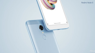 Xiaomi Redmi Note 5 in blue