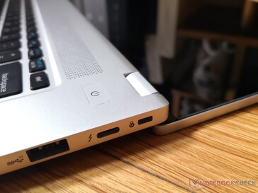 Lid opens the full 180 degrees unlike on most other 15.6-inch laptops