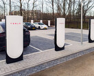 The new Supercharger station design (image: Tesla Charging/Twitter)