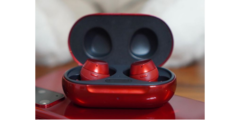 The Galaxy Buds+ also come in Aura Red. (Source: Instagram)