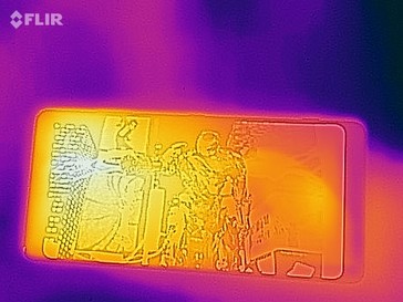 Thermal imaging photo of the front of the device under load