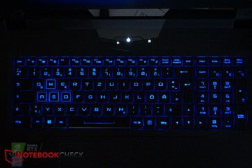 The keyboard set to blue