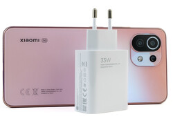 33-watt charger included in the box of the Xiaomi 11 Lite 5G NE