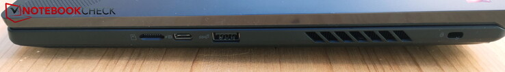 Right: microSD Reader, USB-C 3.2 Gen2 with DP & PD, USB-A 3.2 Gen2, Kensington Lock