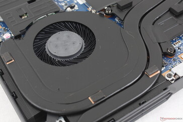 Dual ~60 mm fans with five copper heat pipes