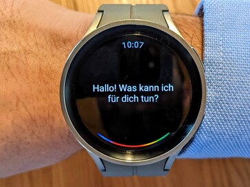 The watch lets you choose between Samsung Bixby and Google Assistant