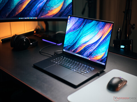 Asus ProArt P16 5090 review - Tandem OLED and RTX 5090 up against the Apple MacBook Pro 16