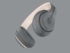 Apple&#039;s new Beats Studio3 wireless headphones have an eye-catching grey color with speckles (Image: Apple)