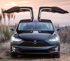 Tesla plans to release self-driving cars by 2019. (Source: Tesla)