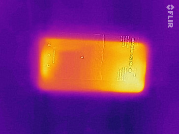 Thermal imaging of the front of the Huawei Y6 2018 under load