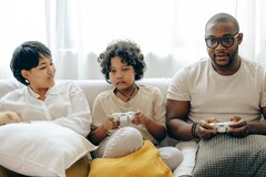 Parents and kids alike prefer gaming holiday gifts. (Image source: Pexels/Ketut Subiyanto)