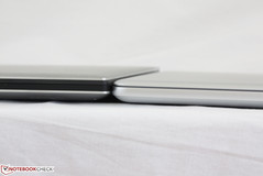 Left: XPS 15 9560, Right: Notebook 9 NP900X5N