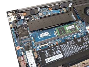 HP ZBook Firefly 15 G8 - SSD, built-in WWAN (upper left), RAM slots (one free)