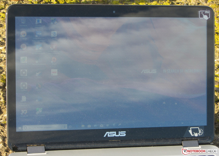 VivoBook outdoors