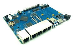 The Banana Pi BPI-R2 Pro has five RJ45 ports with optional 4G/5G support. (Image source: BPI)