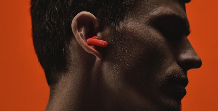The CMF Buds Pro looks sleek, but nothing spectacular like the Ear (2) (Image Source: CMF)
