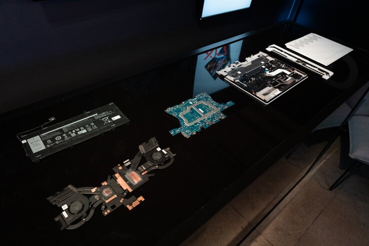 Alienware x14 teardown (image via Dell)