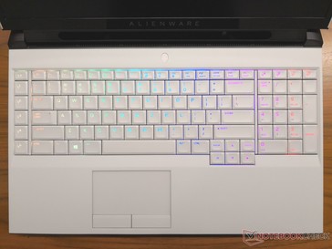 Chiclet keys a la the Alienware 15 and Alienware 17. Both the NumPad and Macro keys are included
