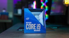 The Core i9-10900K pushes itself hard in order to be competitive against the Ryzen 9 3900X in the Corona Render Test. (Image Source:  HD Tecnologia)