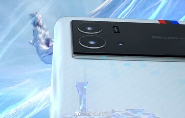 ...and rear panel. (Source: Digital Chat Station via Weibo)