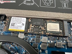 The M.2 2280 SSD can be replaced.