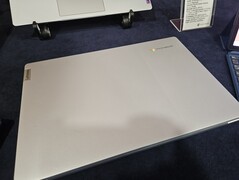 The IdeaPad 3 Slim Chromebook on show at MWC in its second Cloud Gray colorway. (Source: Notebookcheck)