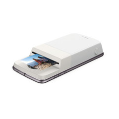 The Polaroid Insta-Share Printer Mod turns digital pixels into 2 x 3 inch printed photos sharable with friends and family. (Source: Motorola)
